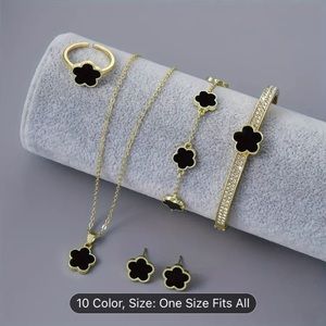 * NWT* Classy and Cute Necklace, Earrings And Ring with A Bangle.👌